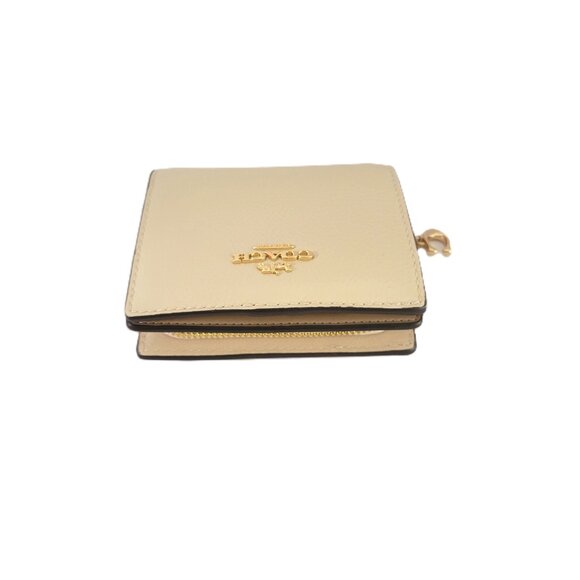 Coach CW790 Snap Wallet Crinkled Patent Leather Small Clutch Pearl - Picture 6 of 8